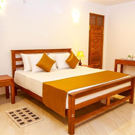 Hotel Nilketha Yala Tissamaharama Esterno foto