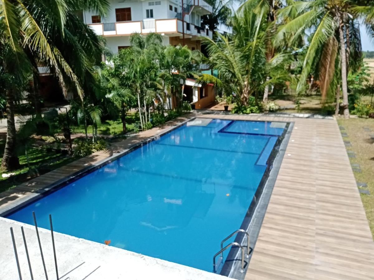 Hotel Nilketha Yala Tissamaharama Esterno foto
