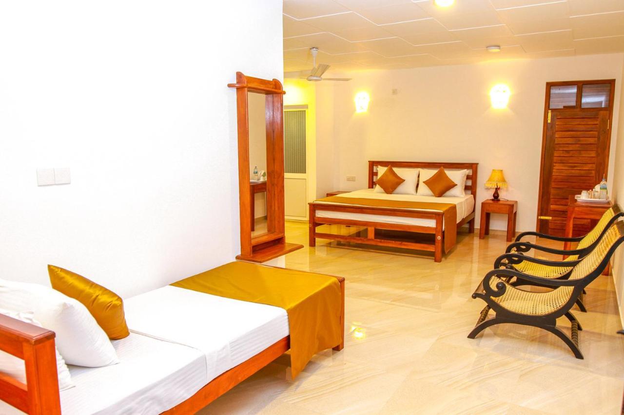 Hotel Nilketha Yala Tissamaharama Esterno foto