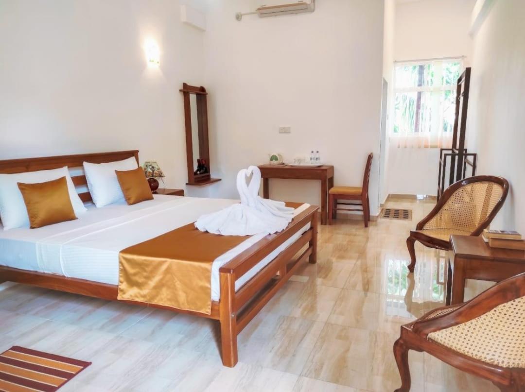 Hotel Nilketha Yala Tissamaharama Esterno foto