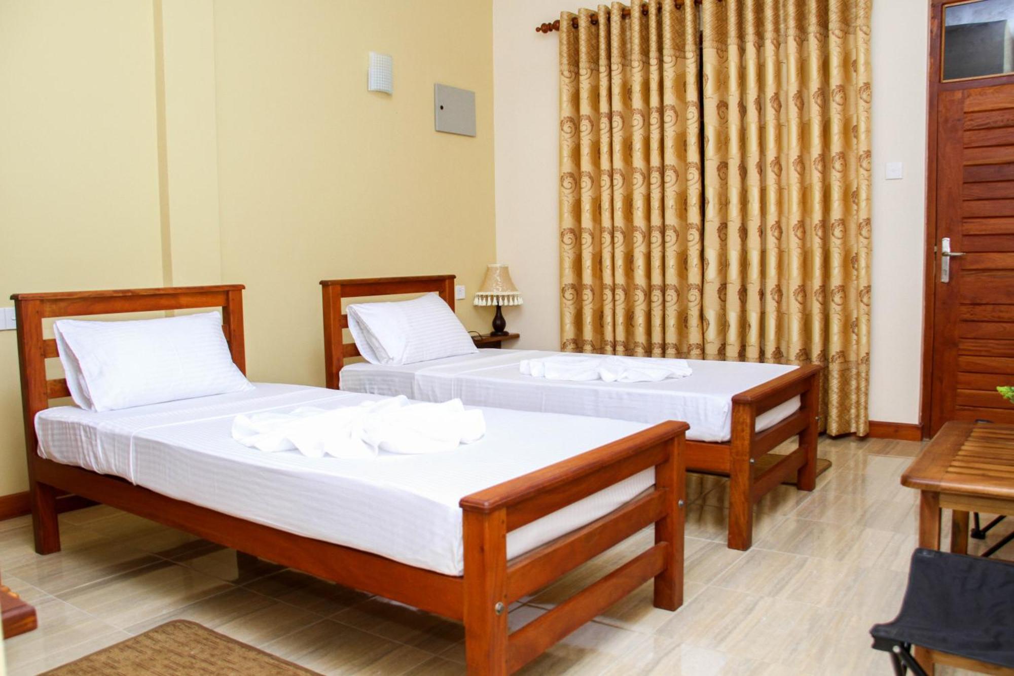Hotel Nilketha Yala Tissamaharama Esterno foto