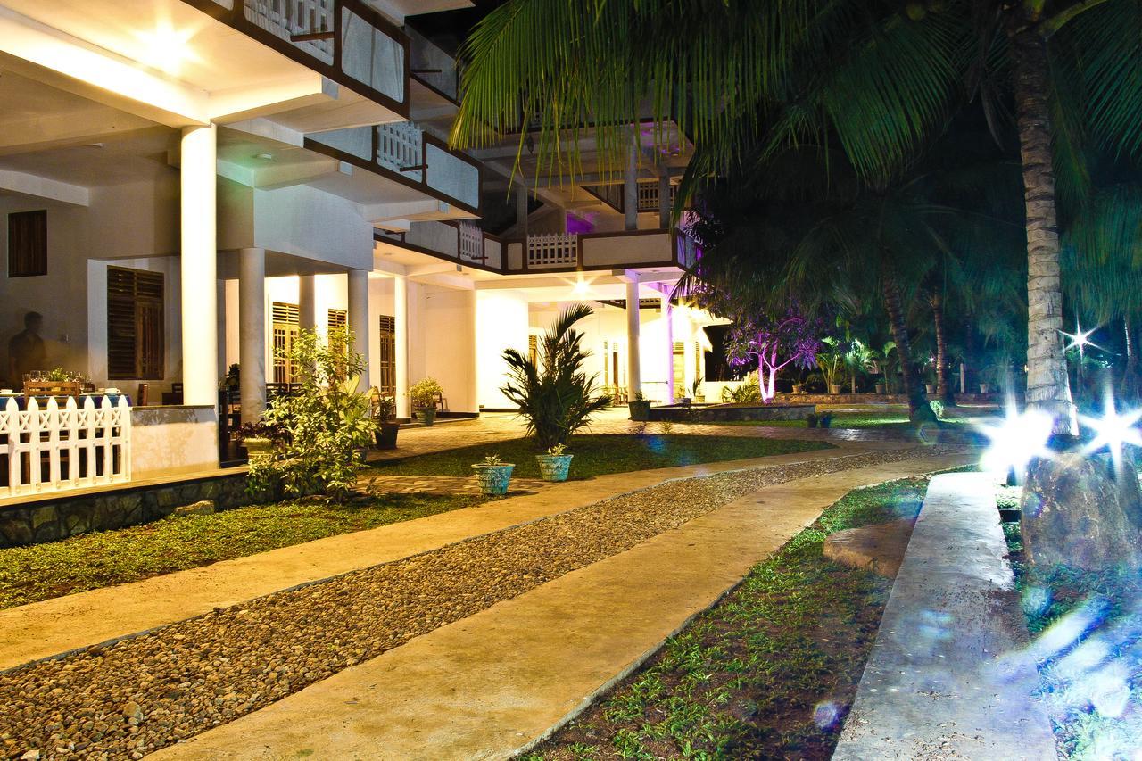 Hotel Nilketha Yala Tissamaharama Esterno foto